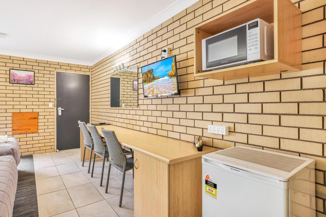 Stagecoach Inn Motel Тамуърт Екстериор снимка