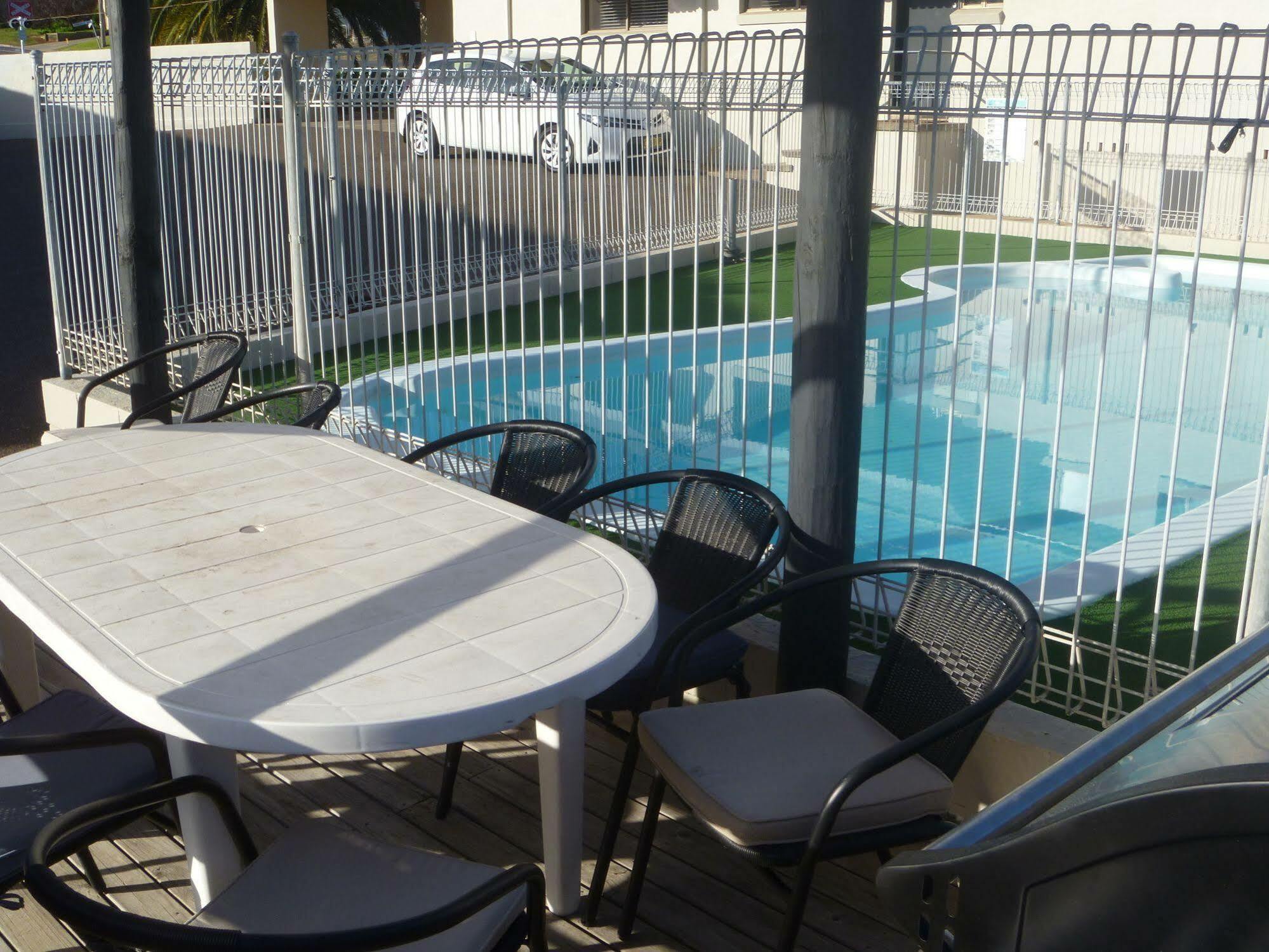 Stagecoach Inn Motel Тамуърт Екстериор снимка